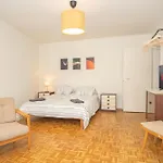 Modern 3-Bedroom Apartment In City Centre